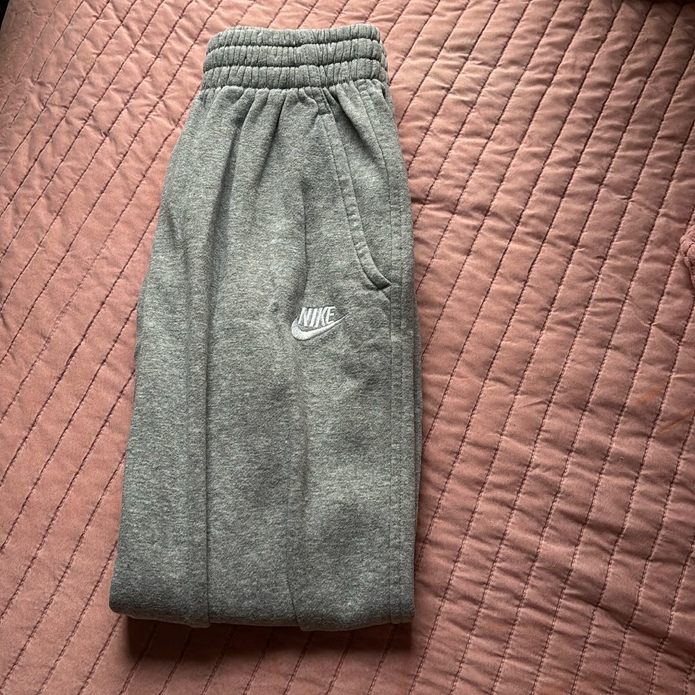 Grey Nike sweat pants boys